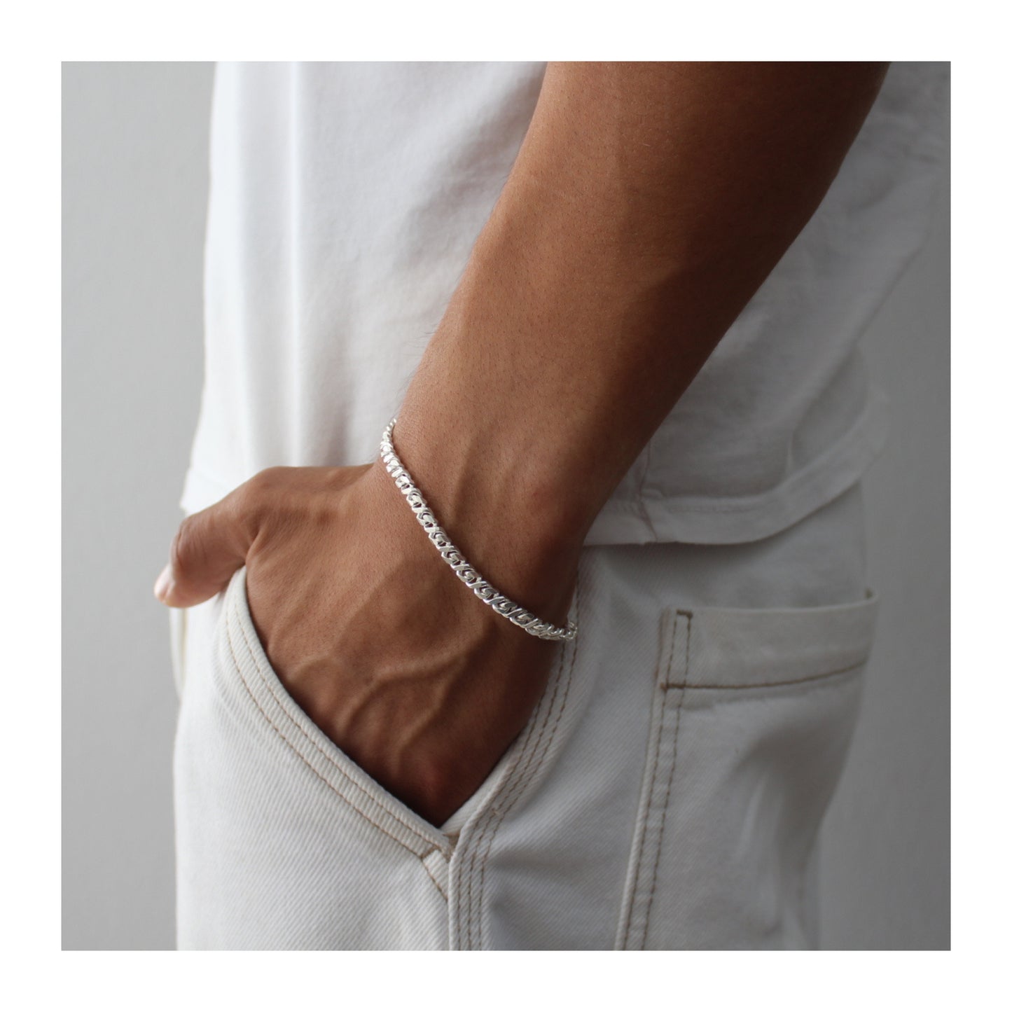 Pulsera Barbada Cerrada Unisex Plata .925 “Fuerza”