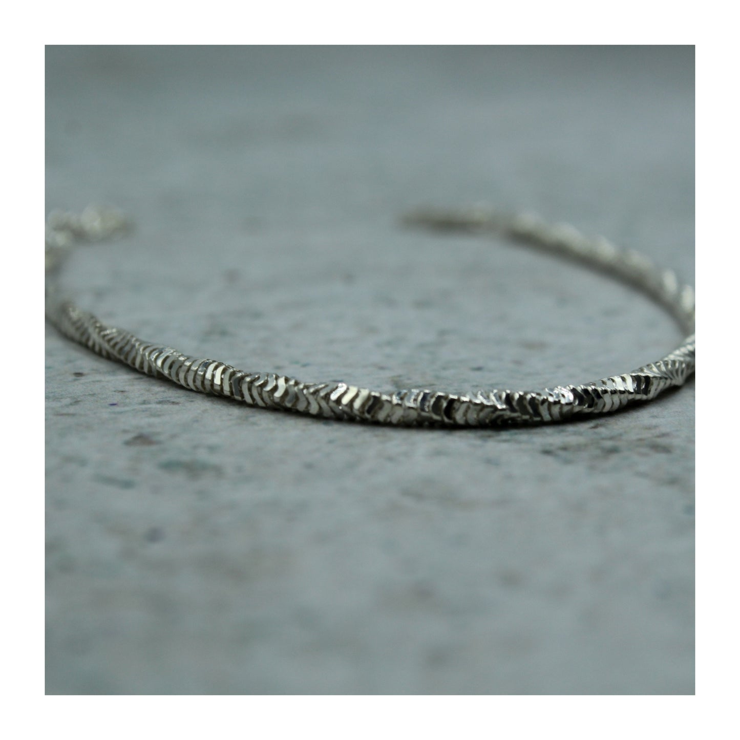 Pulsera Torsal Espiga Unisex Plata .925 “Sutileza”