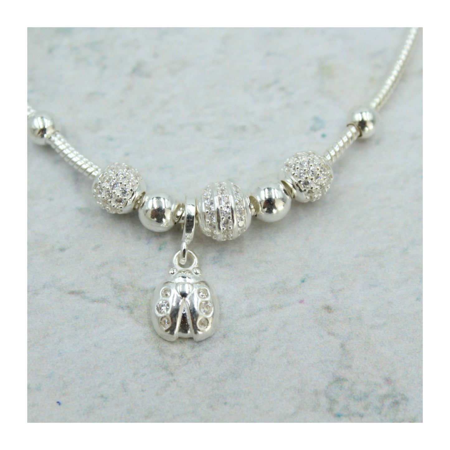 Pulsera de plata .925 Catarina “Suerte y Elegancia” con circonias brillantes