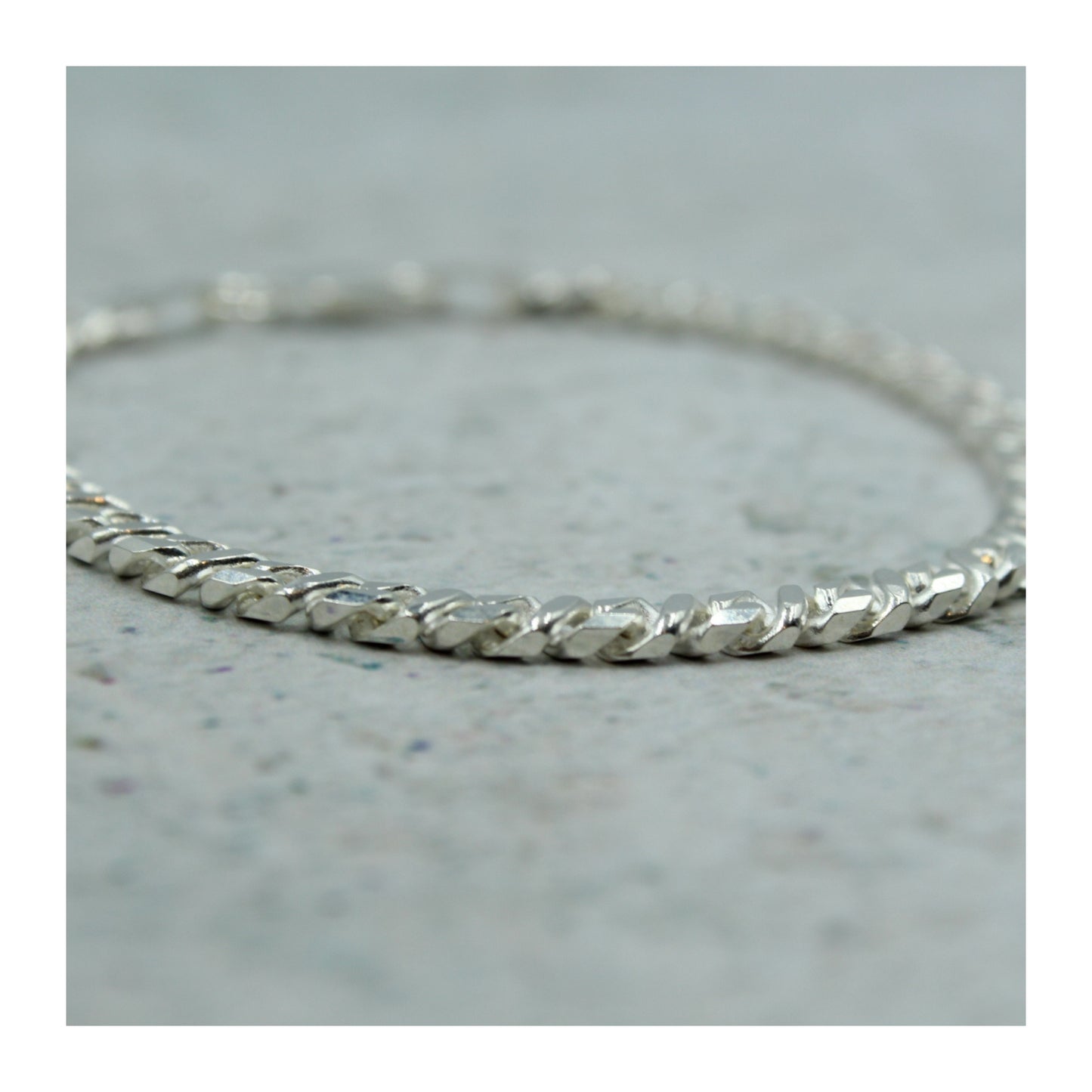 Pulsera Barbada Cerrada Unisex Plata .925 “Fuerza”