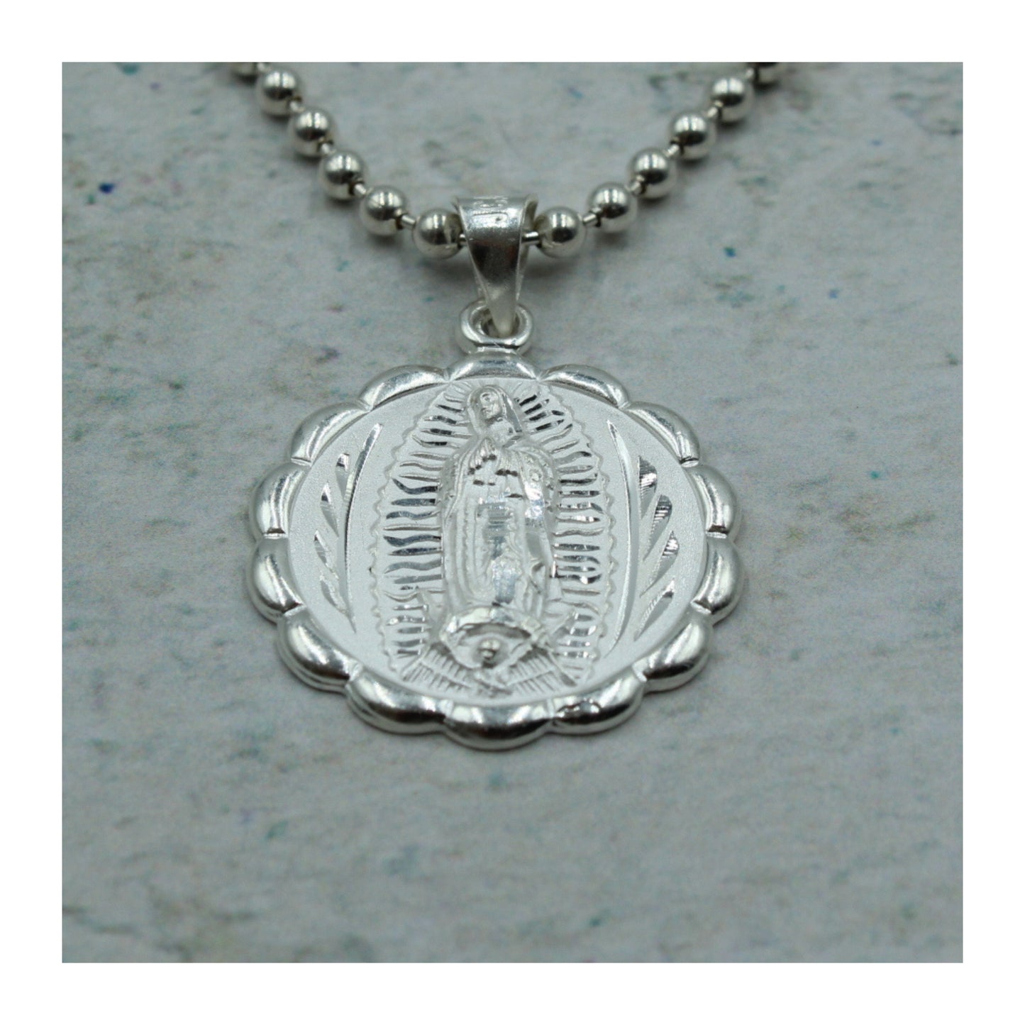 Medalla Virgen de Guadalupe Unisex Plata .925 “Fe”